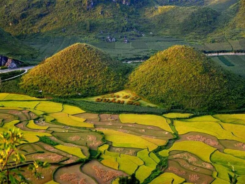 Núi Đôi Quản Bạ